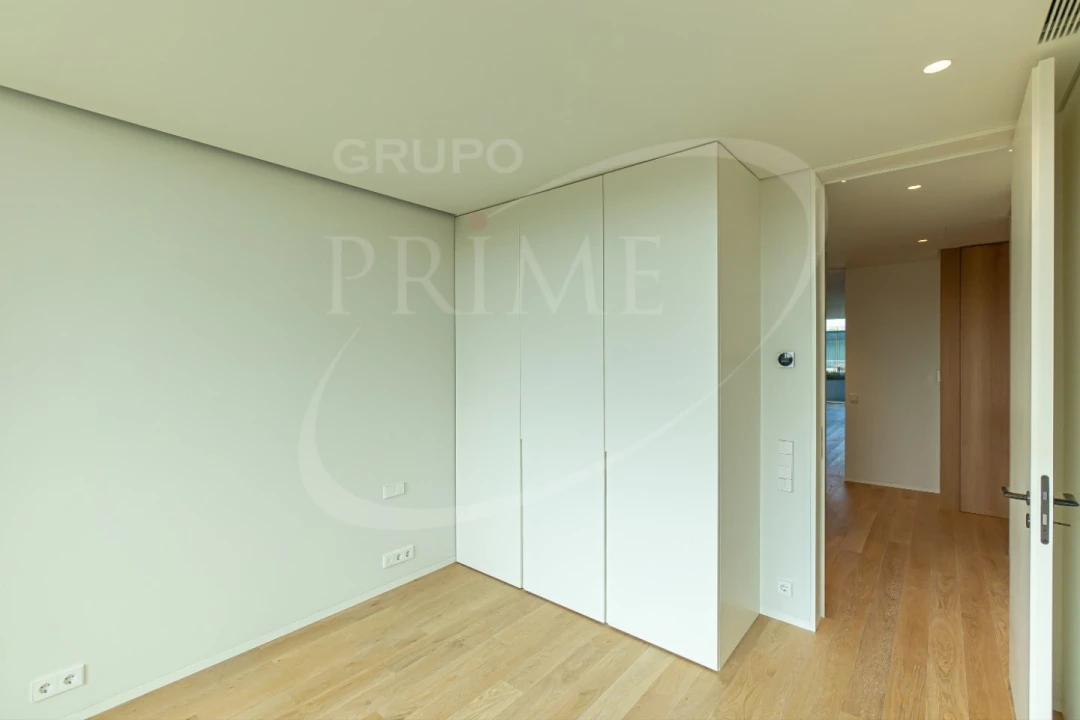 Apartamento T4 para Venda em Aldoar, Foz do Douro e Nevogilde Foto 16