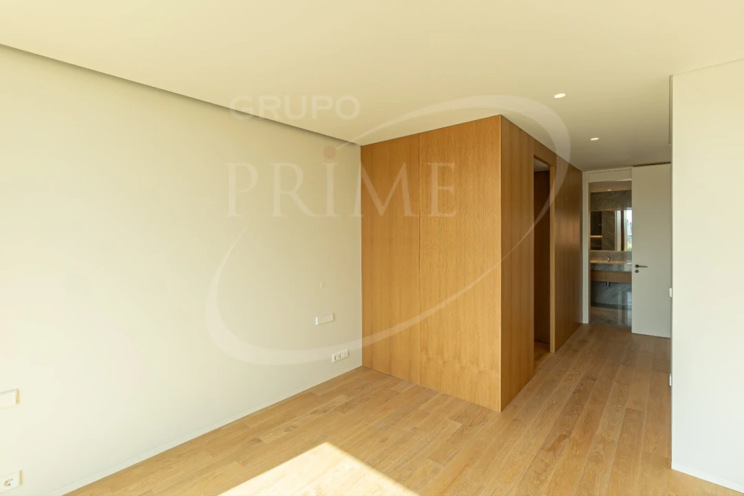 Apartamento T4 para Venda em Aldoar, Foz do Douro e Nevogilde Foto 26