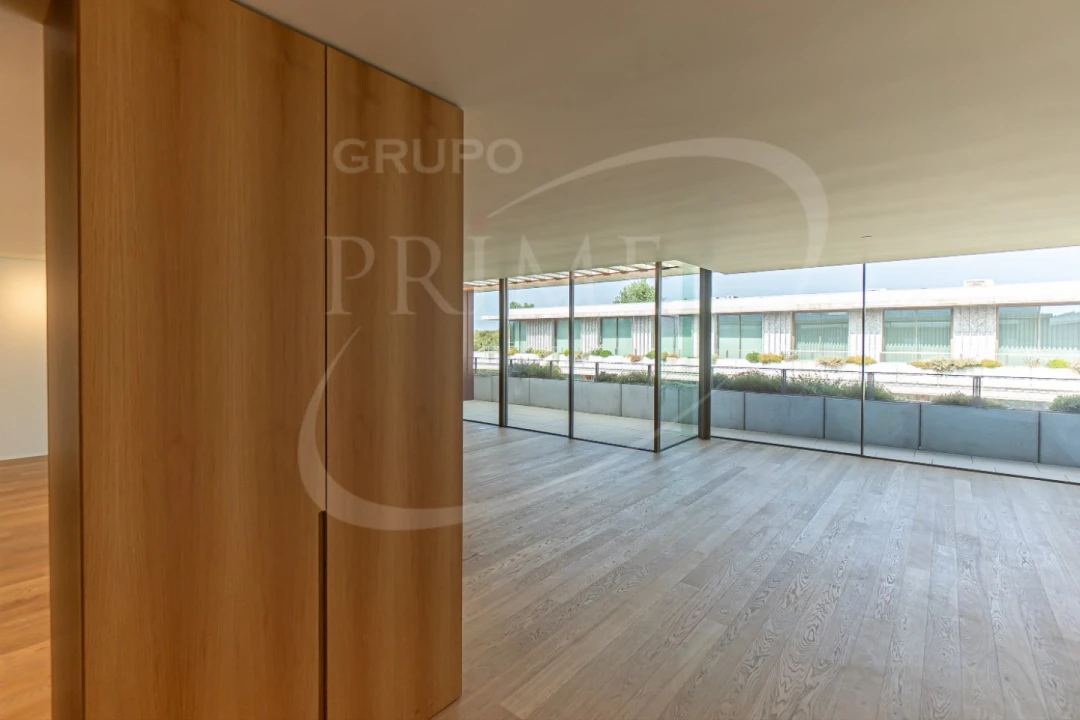 Apartamento T4 para Venda em Aldoar, Foz do Douro e Nevogilde Foto 9