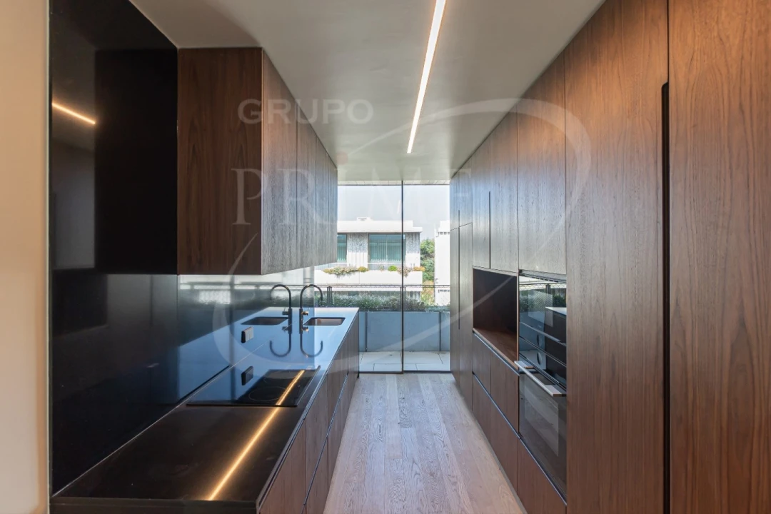 Apartamento T4 para Venda em Aldoar, Foz do Douro e Nevogilde Foto 34