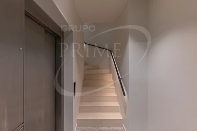 Apartamento T4 para Venda em Aldoar, Foz do Douro e Nevogilde