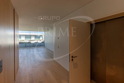 Apartamento T4 para Venda em Aldoar, Foz do Douro e Nevogilde