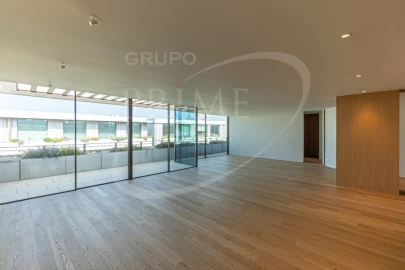 Apartamento T4 para Venda em Aldoar, Foz do Douro e Nevogilde