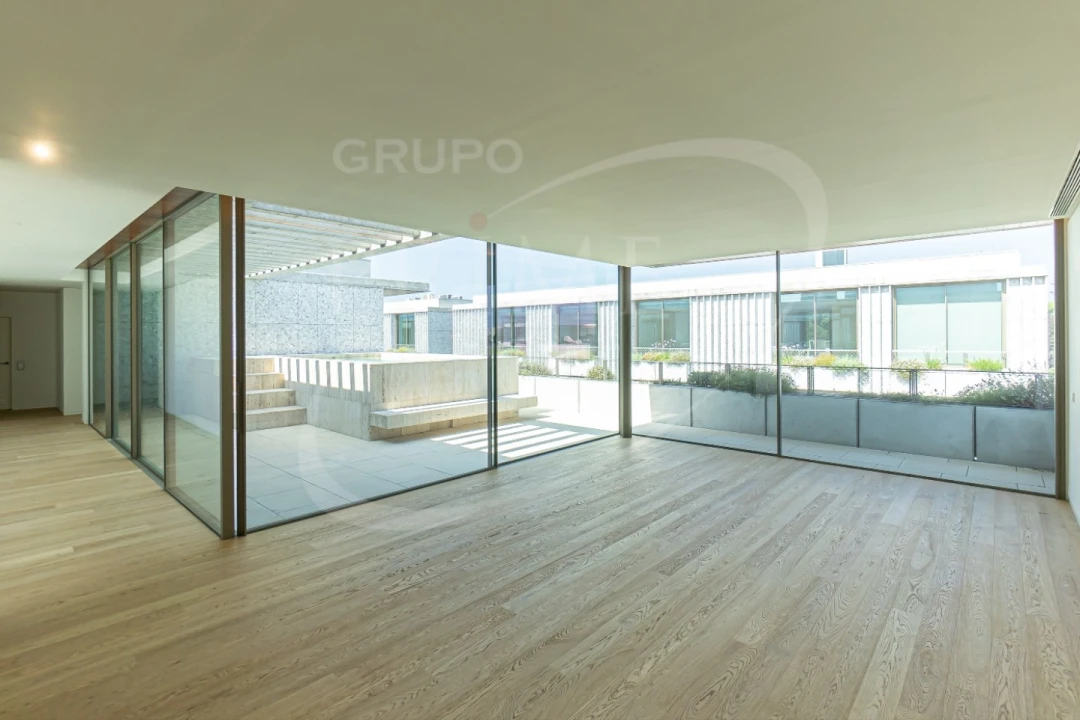 Apartamento T4 para Venda em Aldoar, Foz do Douro e Nevogilde Foto 3