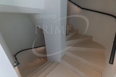 Apartamento T4 para Venda em Aldoar, Foz do Douro e Nevogilde