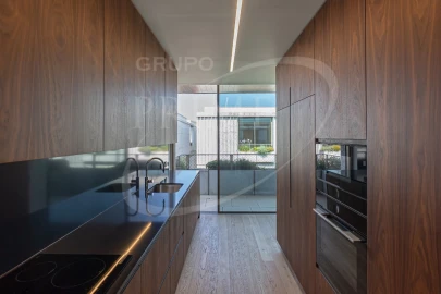 Apartamento T4 para Venda em Aldoar, Foz do Douro e Nevogilde
