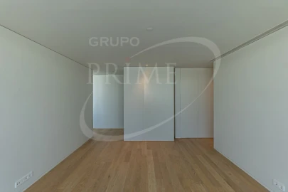 Apartamento T4 para Venda em Aldoar, Foz do Douro e Nevogilde