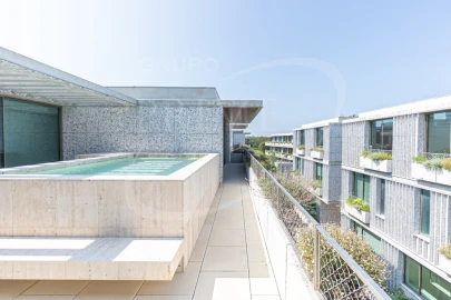 Apartamento T4 para Venda em Aldoar, Foz do Douro e Nevogilde