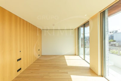 Apartamento T4 para Venda em Aldoar, Foz do Douro e Nevogilde