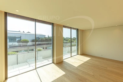 Apartamento T4 para Venda em Aldoar, Foz do Douro e Nevogilde