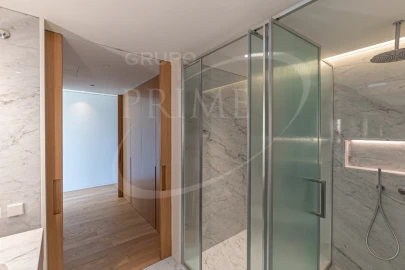 Apartamento T4 para Venda em Aldoar, Foz do Douro e Nevogilde
