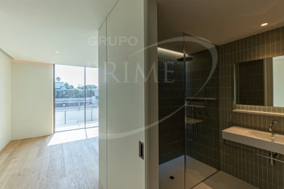 Apartamento T4 para Venda em Aldoar, Foz do Douro e Nevogilde