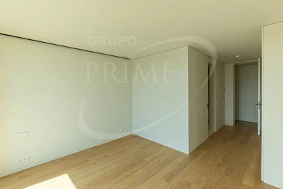 Apartamento T4 para Venda em Aldoar, Foz do Douro e Nevogilde