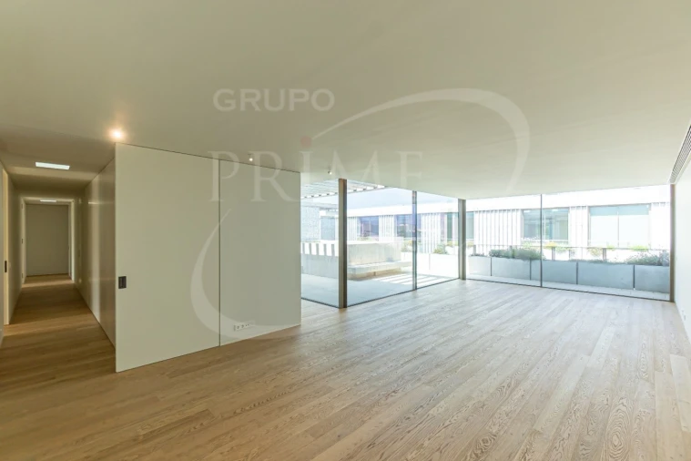 Apartamento T4 para Venda em Aldoar, Foz do Douro e Nevogilde Foto 9