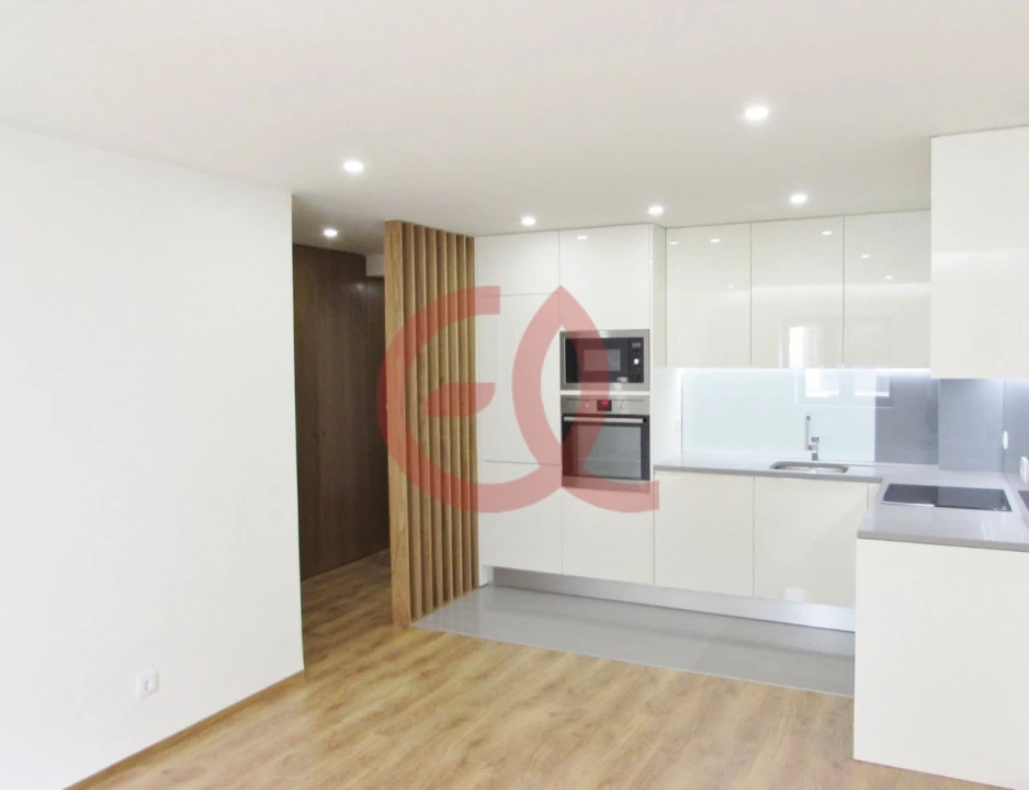 Apartamento T2 para Arrendamento em Santa Maria Maior e Monserrate e Meadela Foto 1