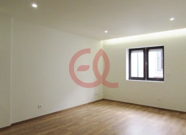 Apartamento T2 para Arrendamento em Santa Maria Maior e Monserrate e Meadela