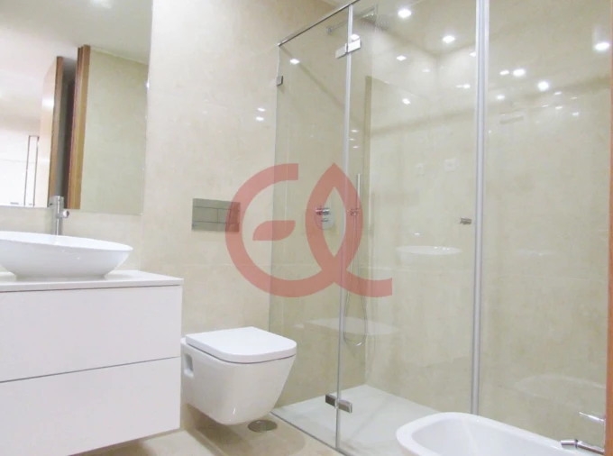 Apartamento T2 para Arrendamento em Santa Maria Maior e Monserrate e Meadela Foto 8