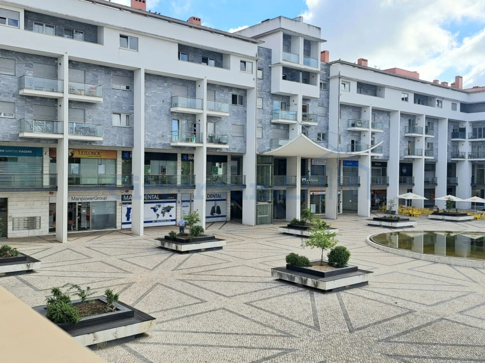 Loja para Venda em Marrazes e Barosa Foto 14