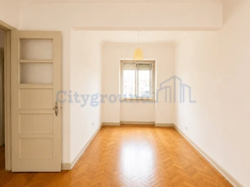Apartamento T2 para Venda em Ajuda