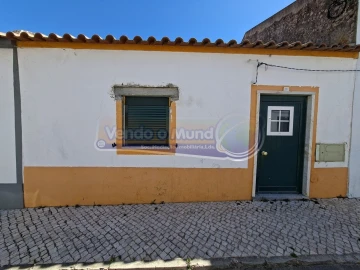 Moradia T1 para Venda em Muge