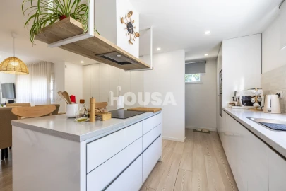 Moradia T4 para Venda em Marrazes e Barosa