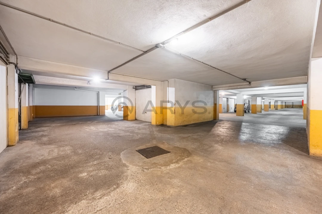 Garagem para Venda em Nogueira, Fraião e Lamaçães Foto 2