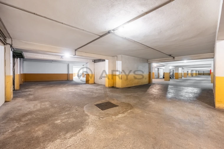 Garagem para Venda em Nogueira, Fraião e Lamaçães Foto 2