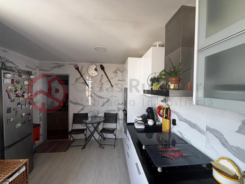 Apartamento T2 para Venda em Laranjeiro e Feijó Foto 7