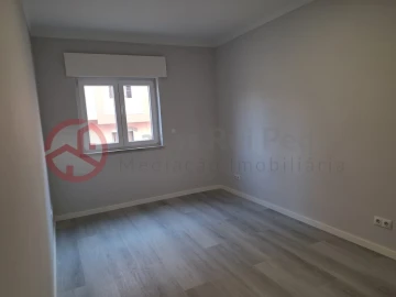 Apartamento T2 para Venda em Corroios