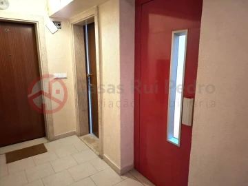 Apartamento T2 para Venda em Corroios
