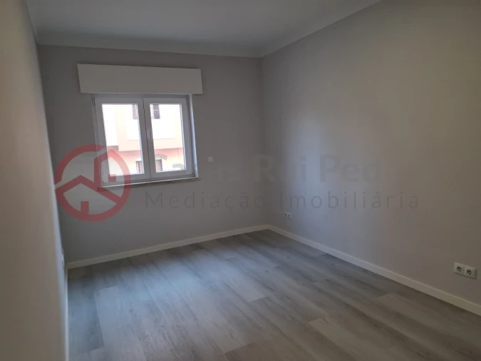 Apartamento T2 para Venda em Corroios Foto 20