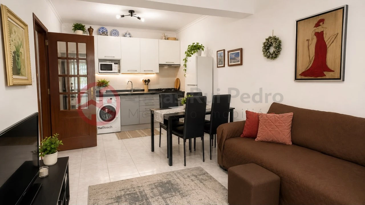 Apartamento T2 para Venda em Laranjeiro e Feijó Foto 1