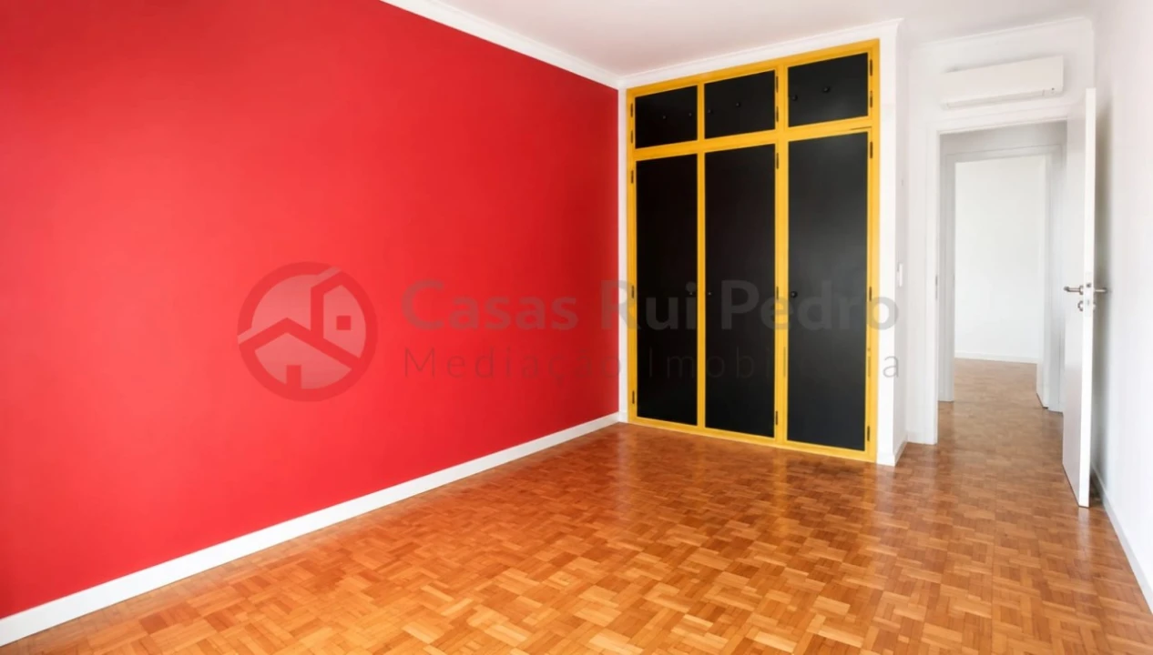 Apartamento T2 para Venda em Corroios Foto 9