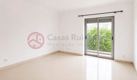 Apartamento T2 para Venda em Corroios