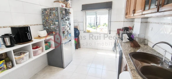 Apartamento T2 para Venda em Corroios