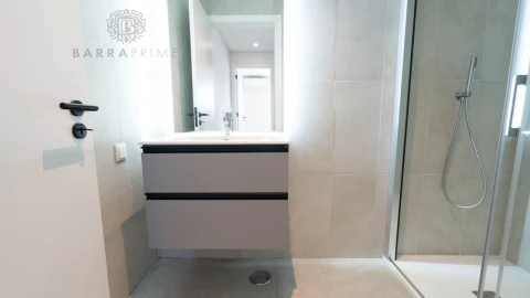 Moradia T4 para Venda em Montenegro