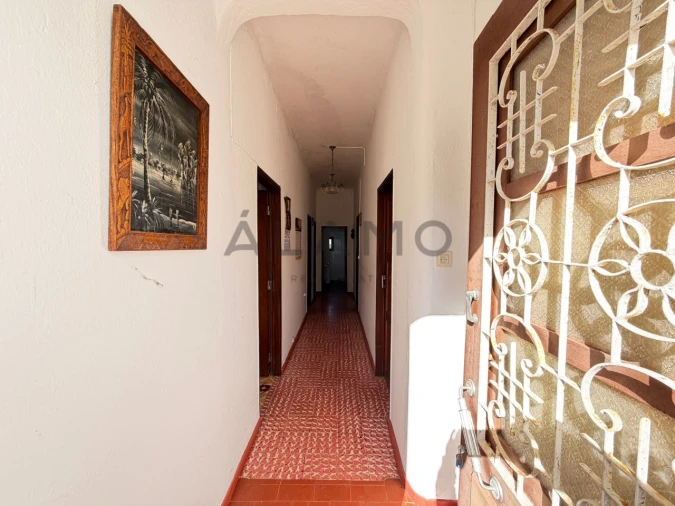 Moradia T4 para Venda em Salir Foto 4