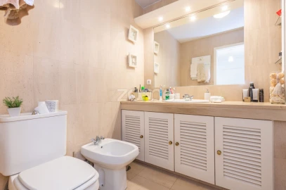 Apartamento T5 para Venda em Cedofeita, Santo Ildefonso, Sé, Miragaia, São Nicolau e Vitória