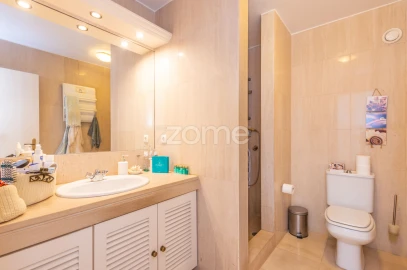 Apartamento T5 para Venda em Cedofeita, Santo Ildefonso, Sé, Miragaia, São Nicolau e Vitória