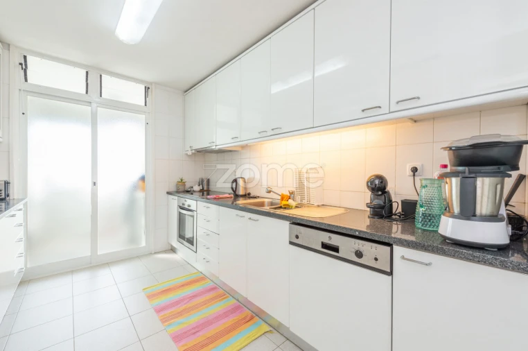 Apartamento T5 para Venda em Cedofeita, Santo Ildefonso, Sé, Miragaia, São Nicolau e Vitória Foto 9