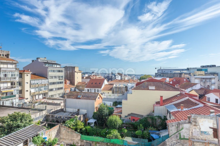 Apartamento T5 para Venda em Cedofeita, Santo Ildefonso, Sé, Miragaia, São Nicolau e Vitória Foto 13