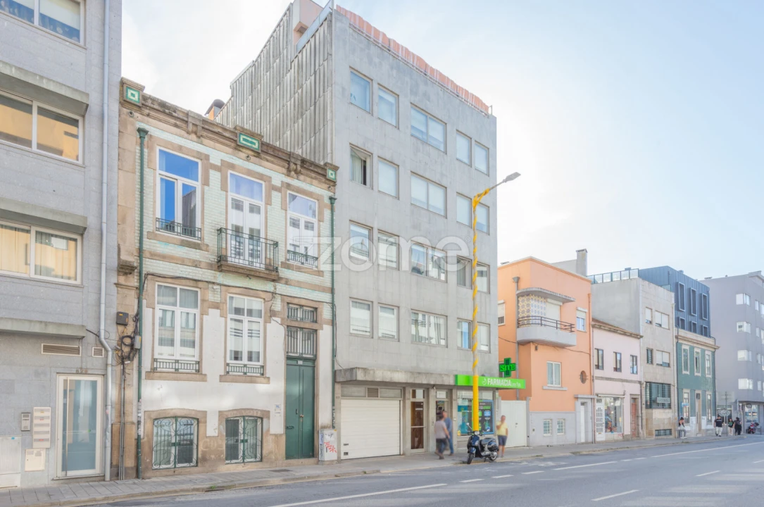 Apartamento T5 para Venda em Cedofeita, Santo Ildefonso, Sé, Miragaia, São Nicolau e Vitória Foto 51