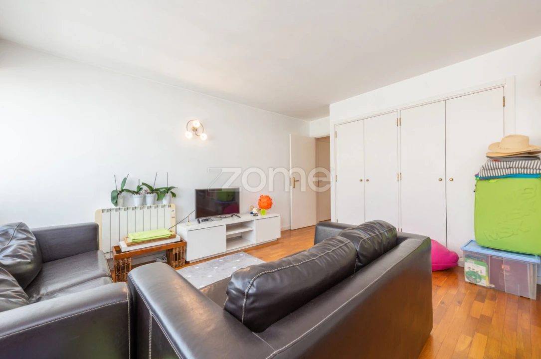 Apartamento T5 para Venda em Cedofeita, Santo Ildefonso, Sé, Miragaia, São Nicolau e Vitória Foto 16