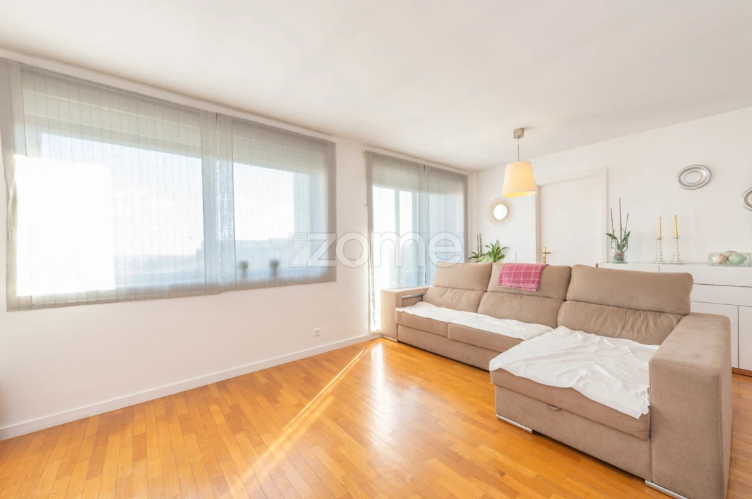 Apartamento T5 para Venda em Cedofeita, Santo Ildefonso, Sé, Miragaia, São Nicolau e Vitória Foto 7