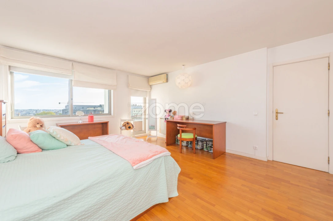 Apartamento T5 para Venda em Cedofeita, Santo Ildefonso, Sé, Miragaia, São Nicolau e Vitória Foto 26