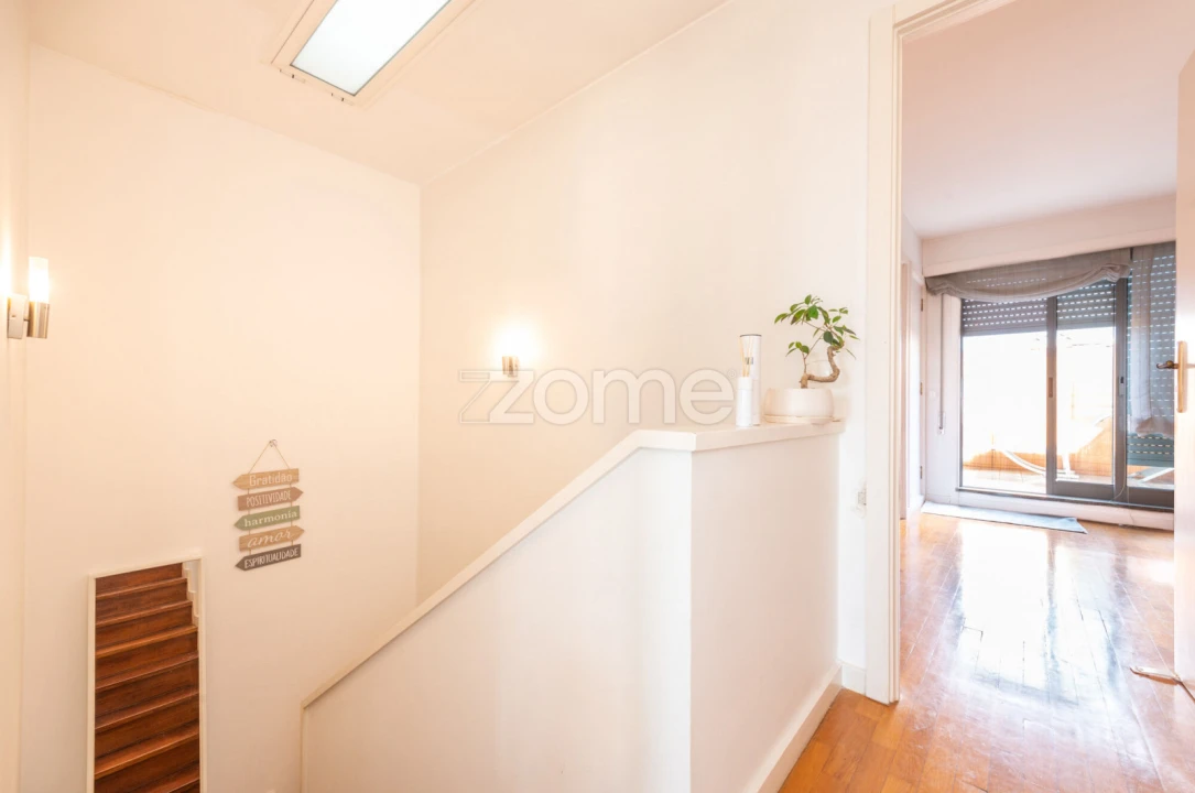 Apartamento T5 para Venda em Cedofeita, Santo Ildefonso, Sé, Miragaia, São Nicolau e Vitória Foto 25