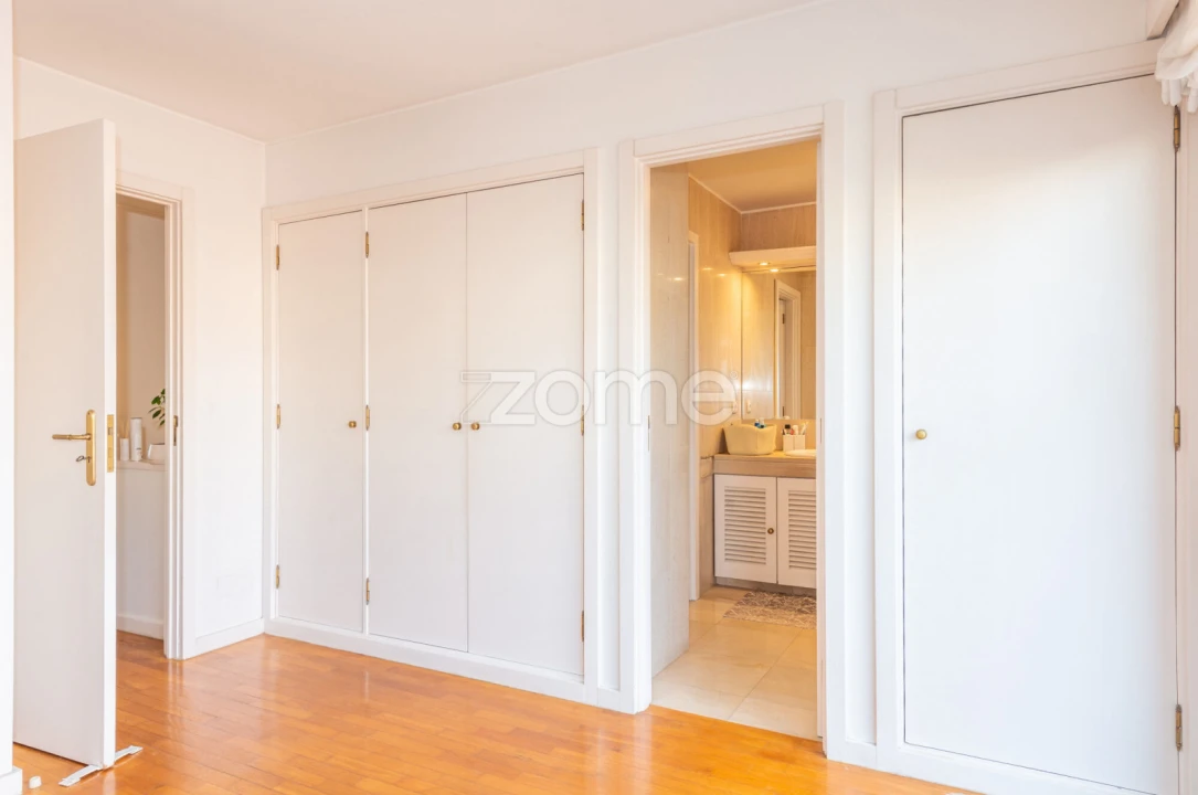 Apartamento T5 para Venda em Cedofeita, Santo Ildefonso, Sé, Miragaia, São Nicolau e Vitória Foto 39