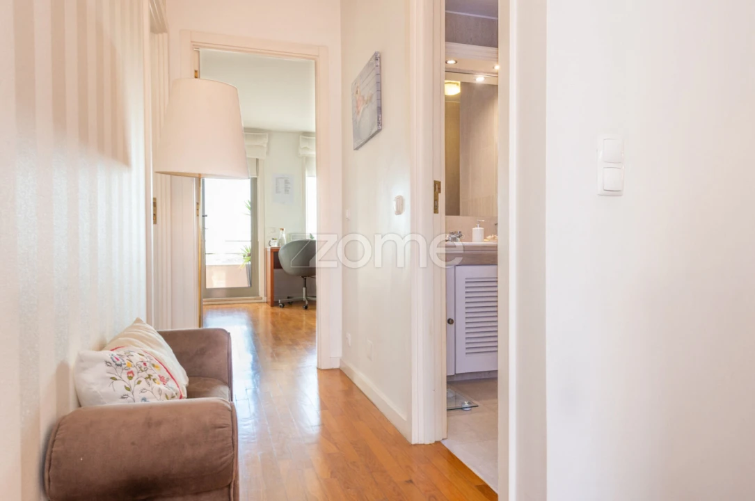 Apartamento T5 para Venda em Cedofeita, Santo Ildefonso, Sé, Miragaia, São Nicolau e Vitória Foto 37