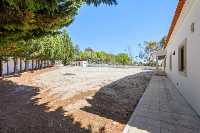 Quinta T4 para Venda em Moçarria Foto 38