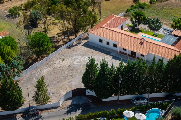 Quinta T4 para Venda em Moçarria Foto 54